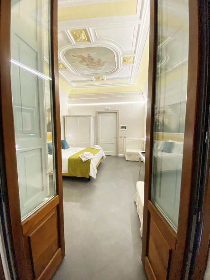 Anfiteatro Le Suites CTA Exterior foto
